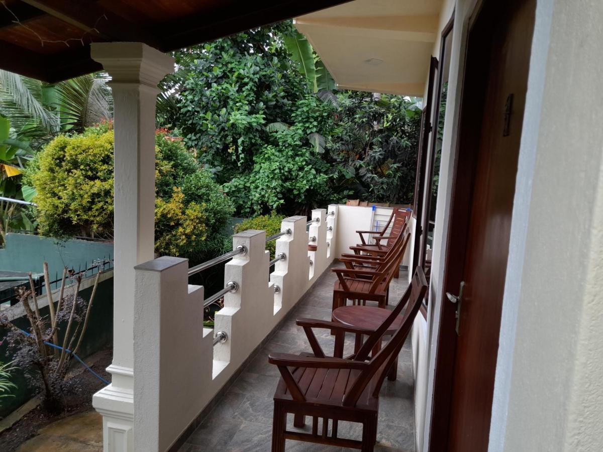 Slg Villa Хиккадува Экстерьер фото